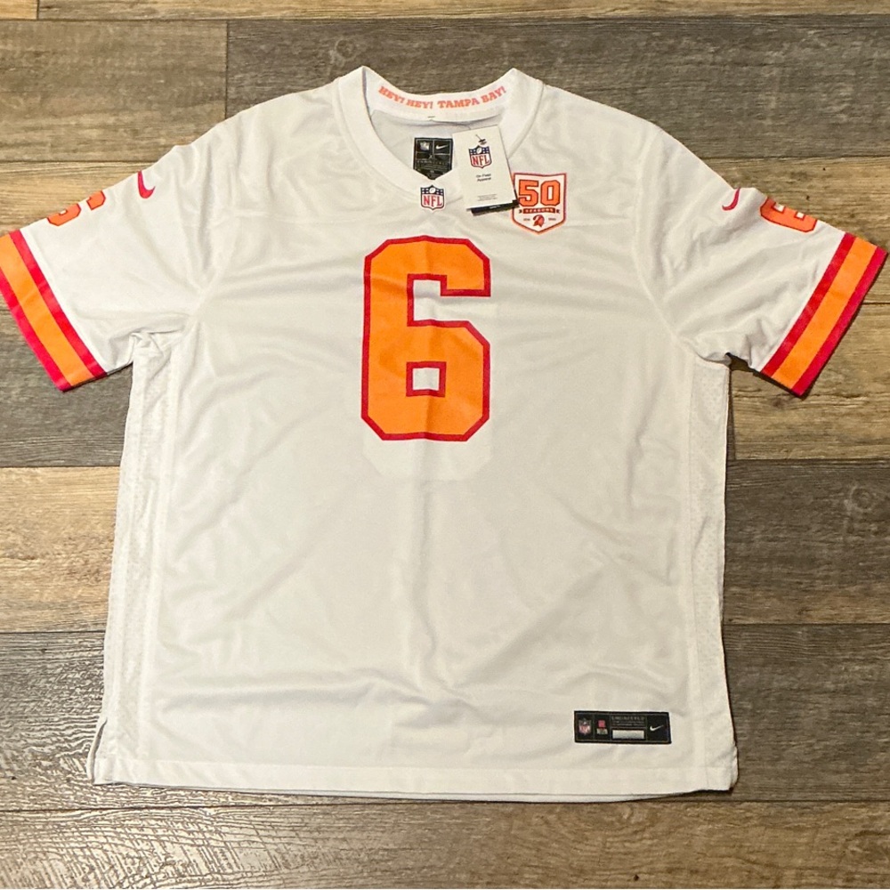 Tampa Bay Buccaneers Baker Mayfield Jersey - XL